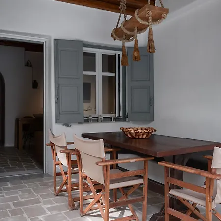 Mykonian Style W Shared Pool Houses & Nighttime Security Guard Ornos  Room photo