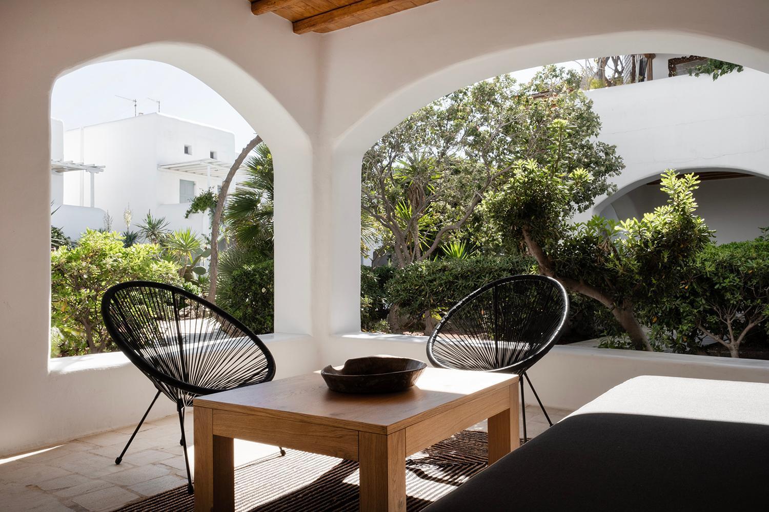 Mykonian Style Pool House 2